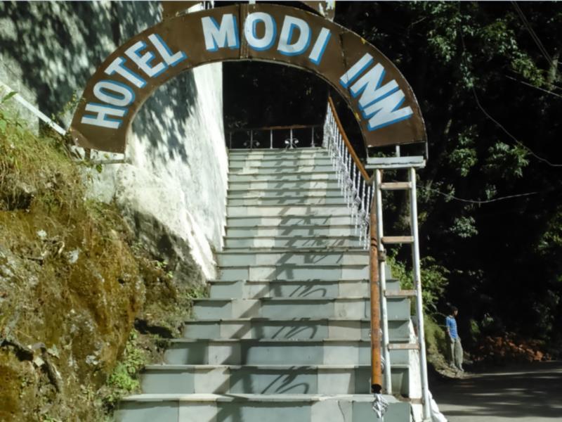 Modi Inn Rock Side Dalhousie Bagian luar foto
